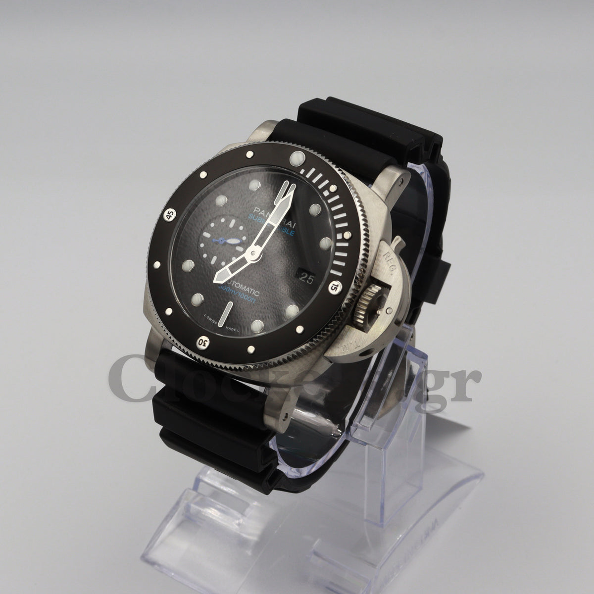 PANERAI LUMINOR SUBMERSIBLE AMAGNETIC STEEL BEZEL